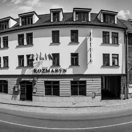 Hotell Hotel Rozmaryn B&B