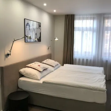 Hotell Hotel Rozmaryn B&B 3*