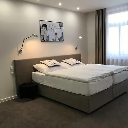 Hotell Hotel Rozmaryn B&B Rakovník